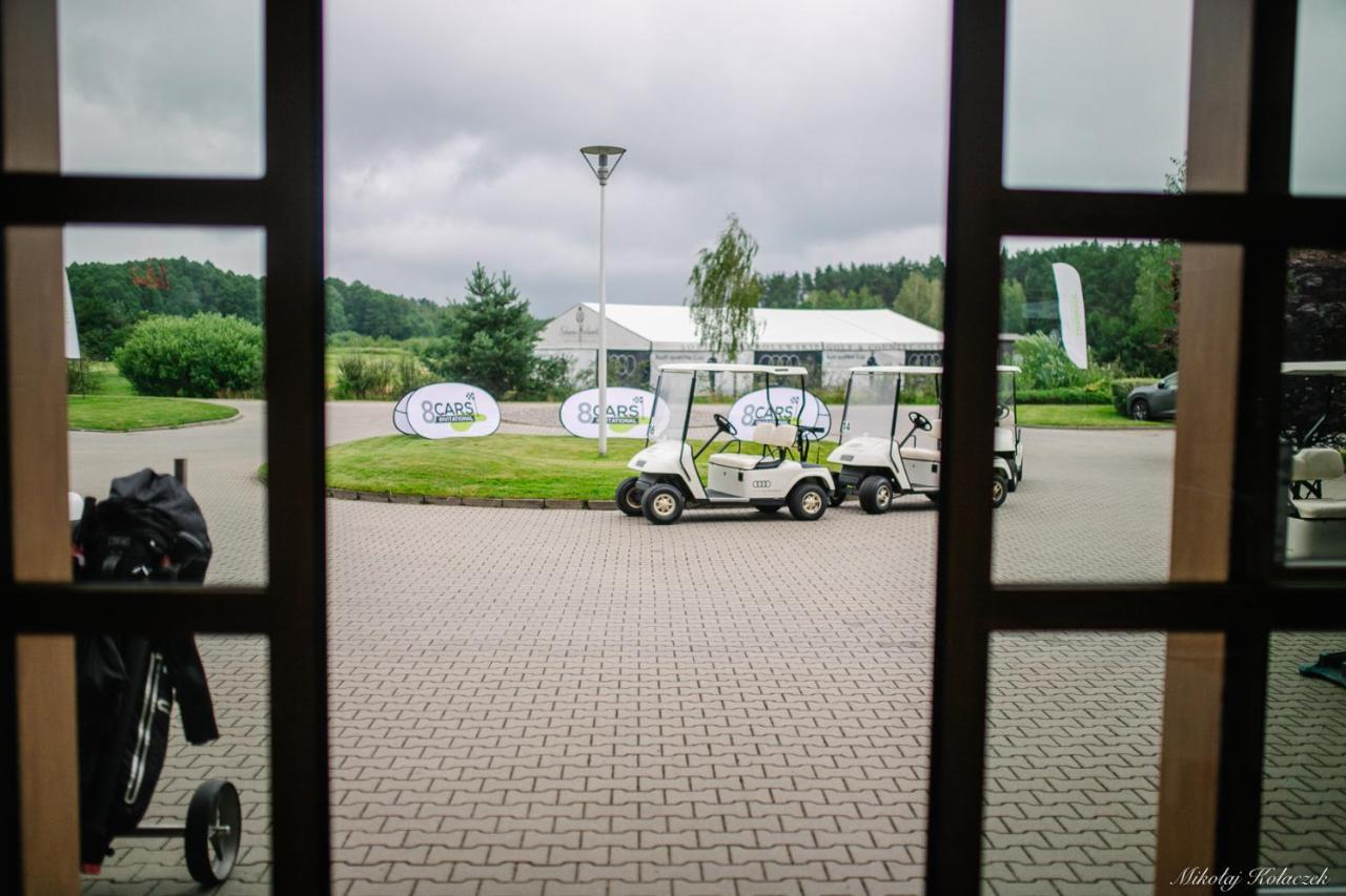 Golf Apartament W Sobieniach Sobienie Jeziory Exteriör bild